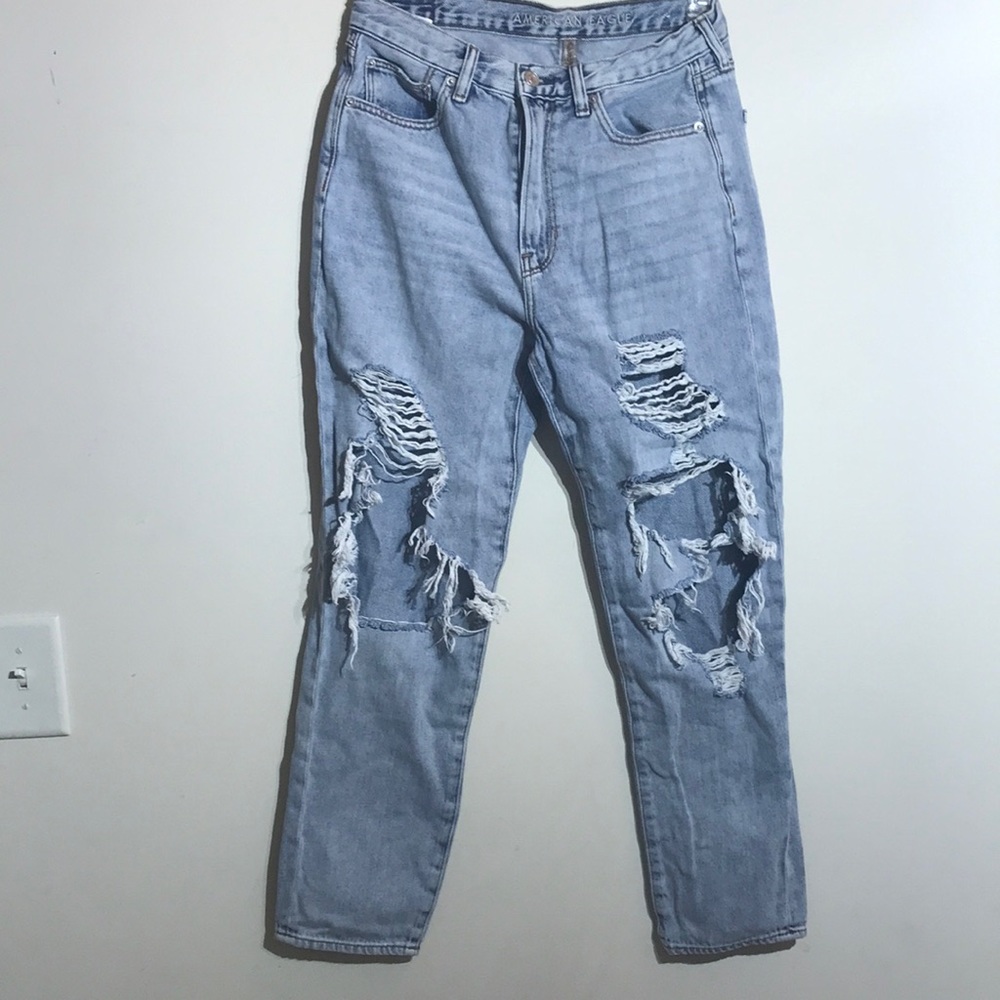 American Eagle Distressed Jeans